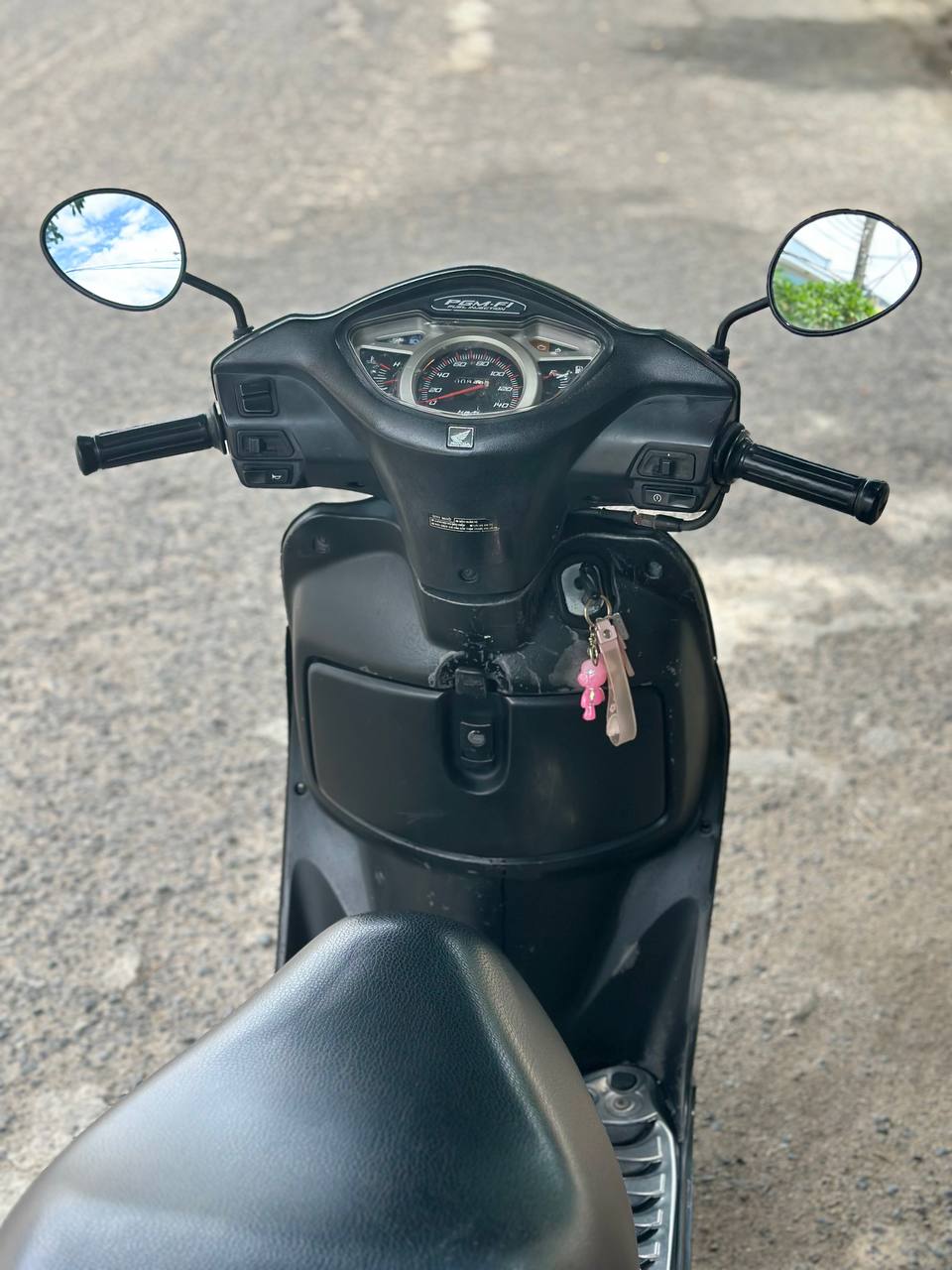 Фото 3: Продаю Honda Lead 110cc в отличном состоянии