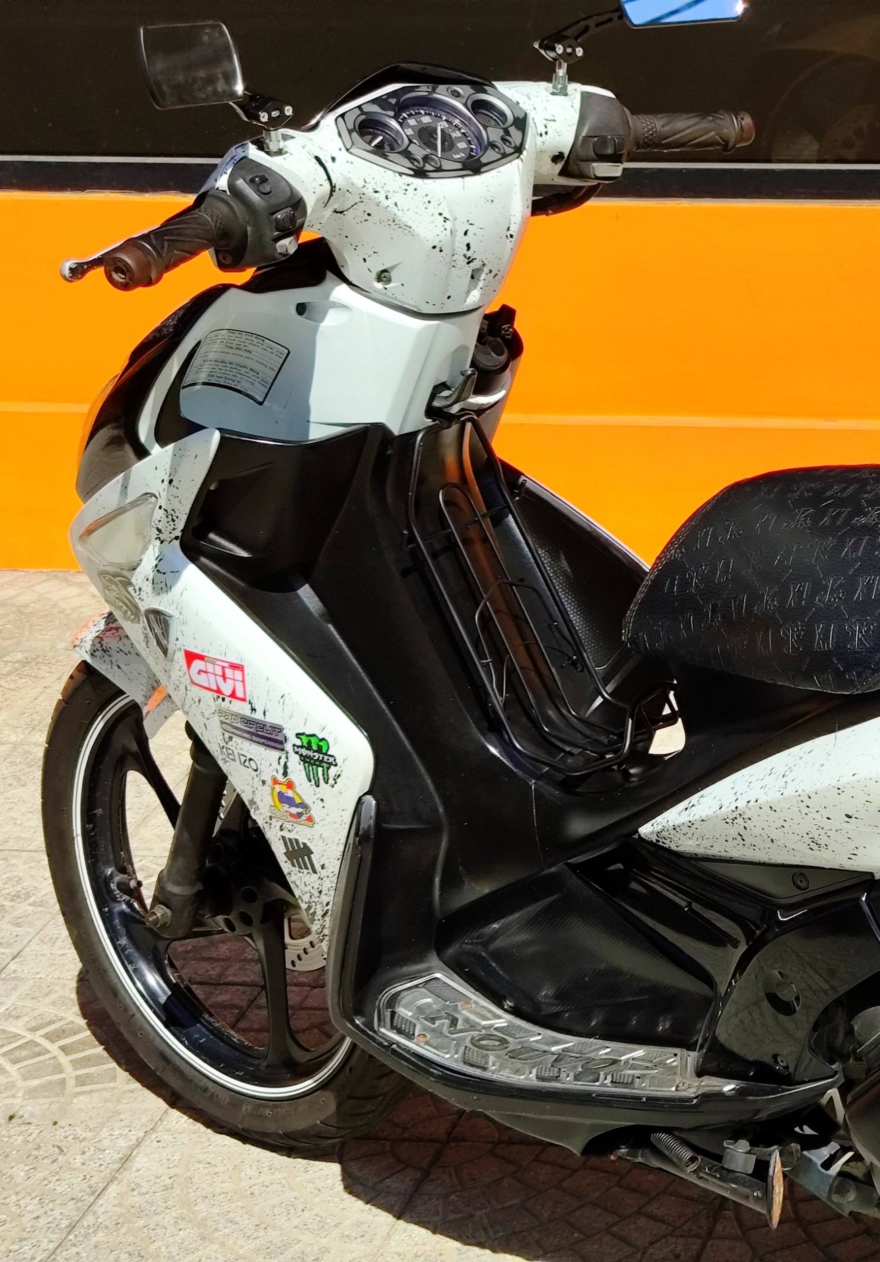 Фото 2: Продаётся мотоцикл Yamaha LX Nouvo 2011 года, 132 см³, автоматическая