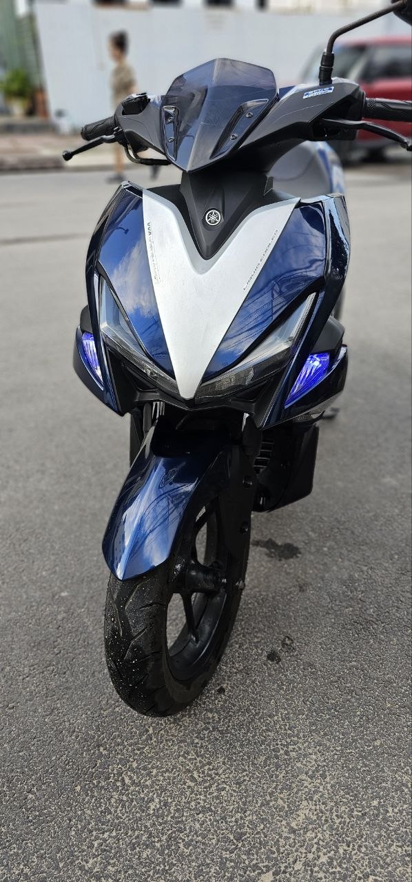 Продаю мотоцикл NVX 125cc 2019 года, пробег 20 000 км
