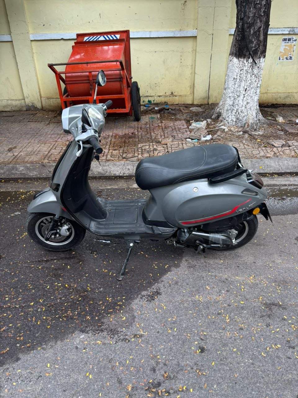 Фото 2: Продаётся скутер YALIM ONE VENUXS 50cc 2024 года, пробег 8000 км, в отличном состоянии…