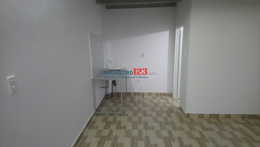 Сдается недорогая комната, просторная 30 м², подходит для всех, безопасный район