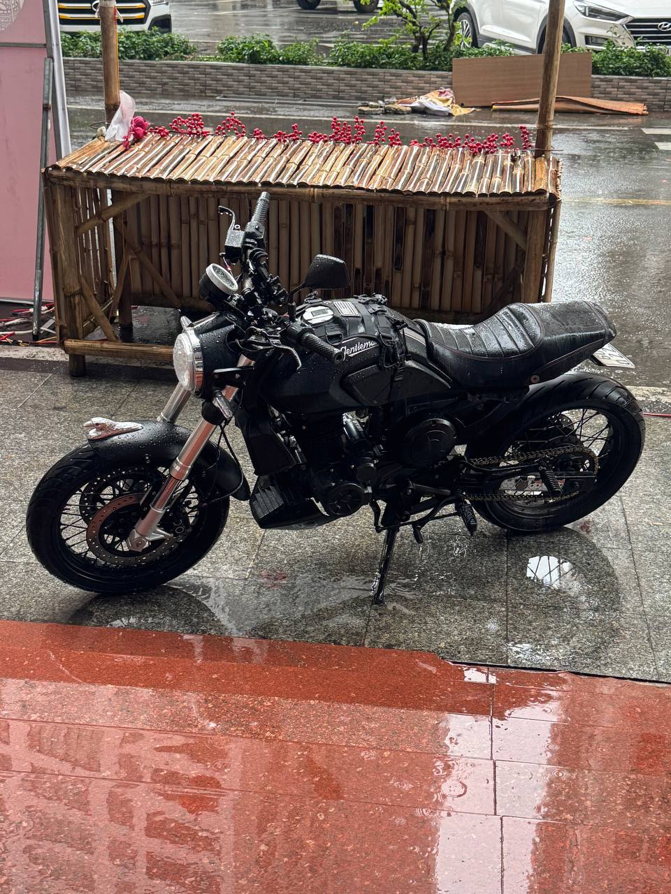 Продаётся мотоцикл GPX 200 Gentleman 2019 года